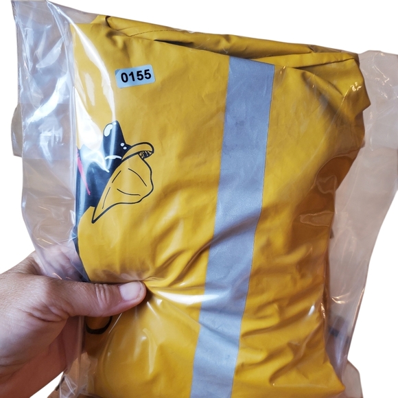 The Black Dog Brand Yellow Toddler Rain Jacket. 12 M. 0155 - Picture 10 of 10